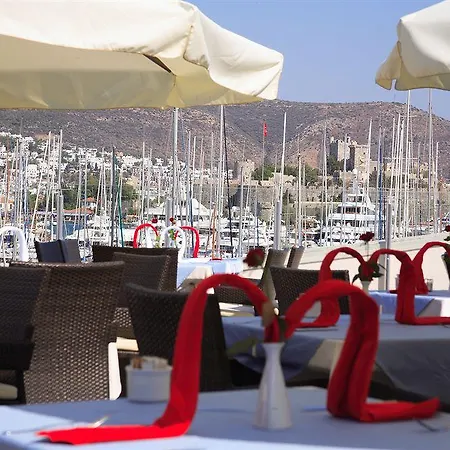 Hotel Doubletree By Hilton Marina Vista 4*