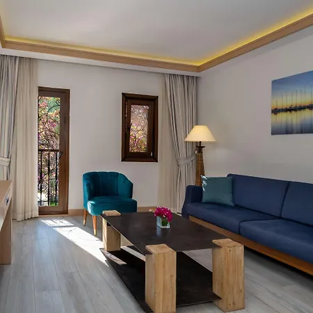 Doubletree By Hilton Marina Vista Szálloda Bodrum