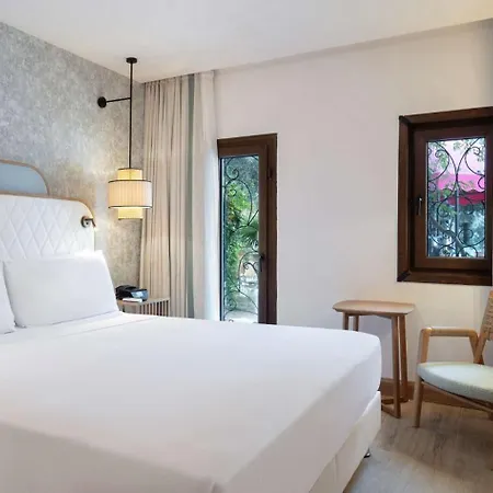 Doubletree By Hilton Marina Vista 4*
