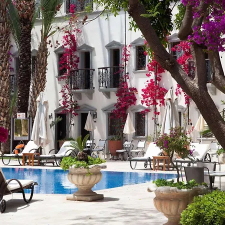 Szálloda Doubletree By Hilton Marina Vista Bodrum