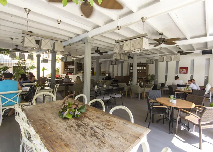 Doubletree By Hilton Marina Vista 4*