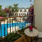 Doubletree By Hilton Marina Vista Hotel