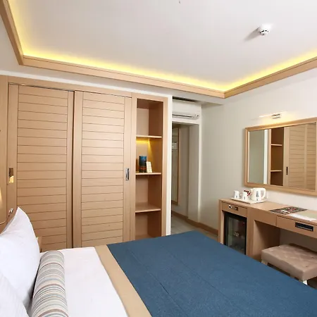 فندق Doubletree By Hilton Marina Vista