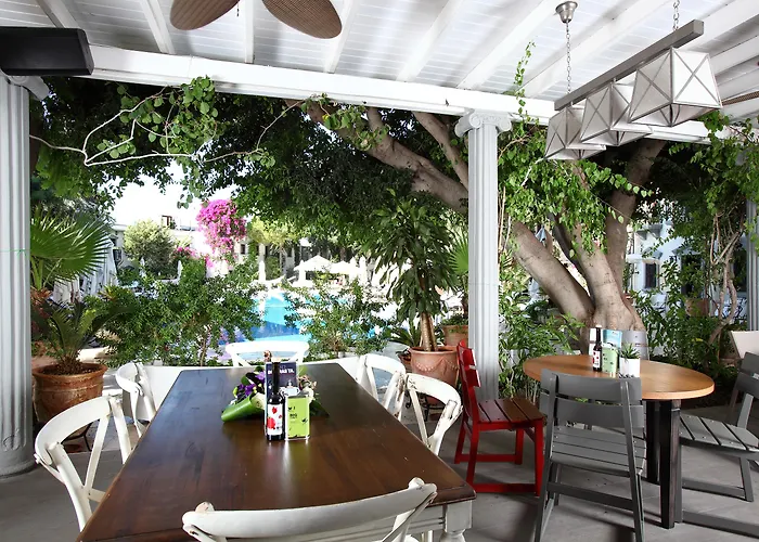 Doubletree By Hilton Marina Vista بودروم