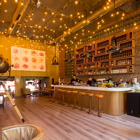 酒店 Doubletree By Hilton Marina Vista 4*