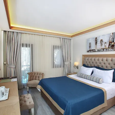 酒店 Doubletree By Hilton Marina Vista 4*