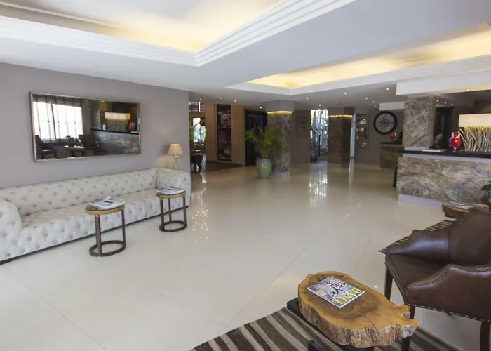 Doubletree By Hilton Marina Vista Szálloda 4*